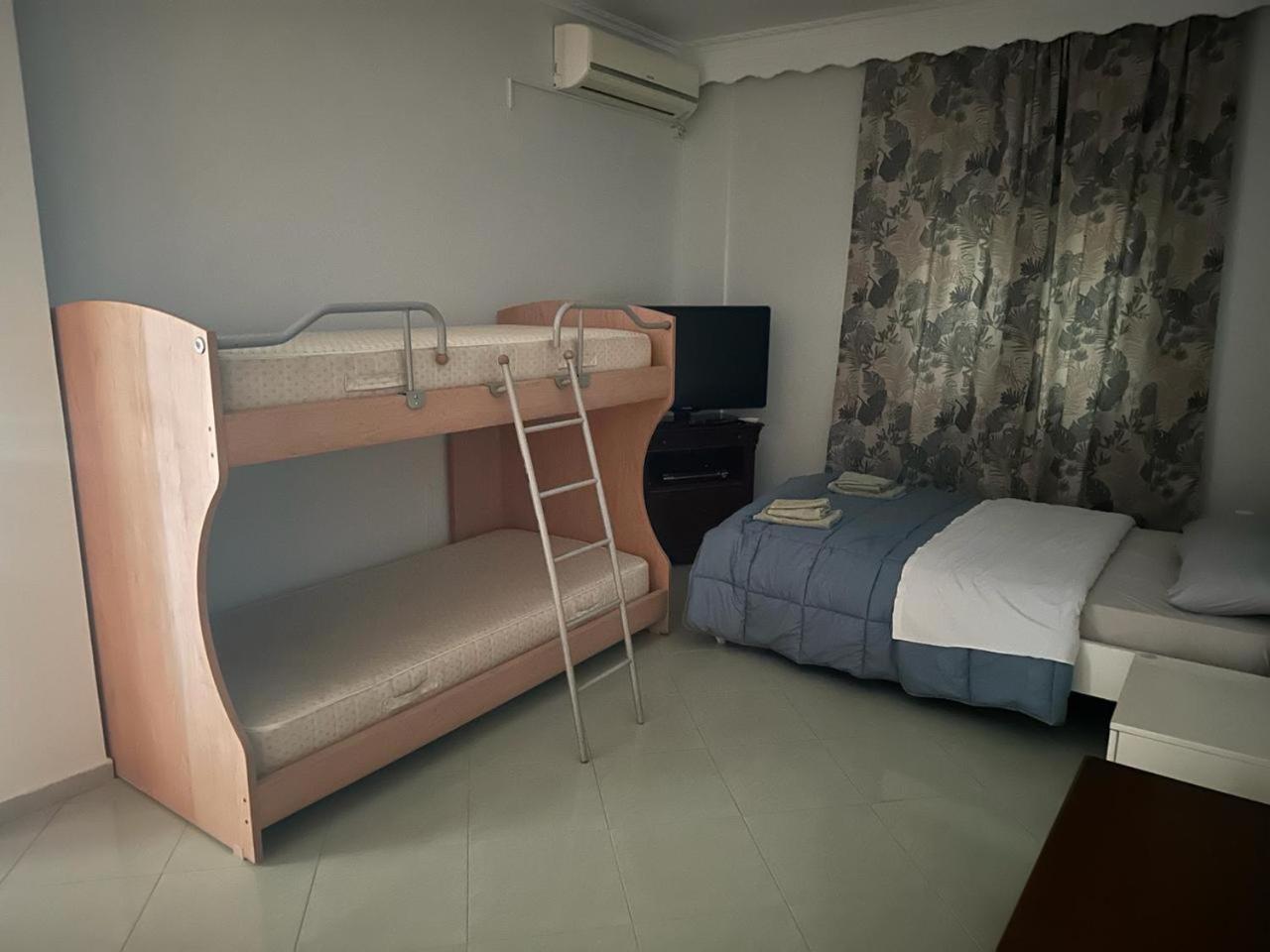 Carlos Apartment อาร์เตมีดา ภายนอก รูปภาพ